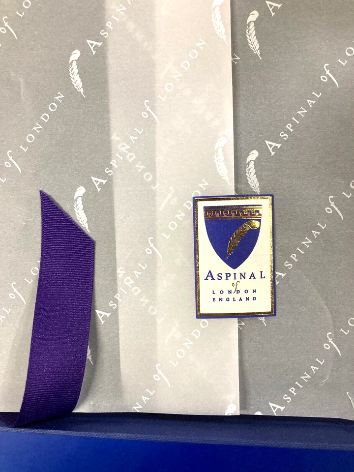 Álbum de fotos de couro feito à mão / Aspinal of London / 12" quadrado - Imagem 4 de 4