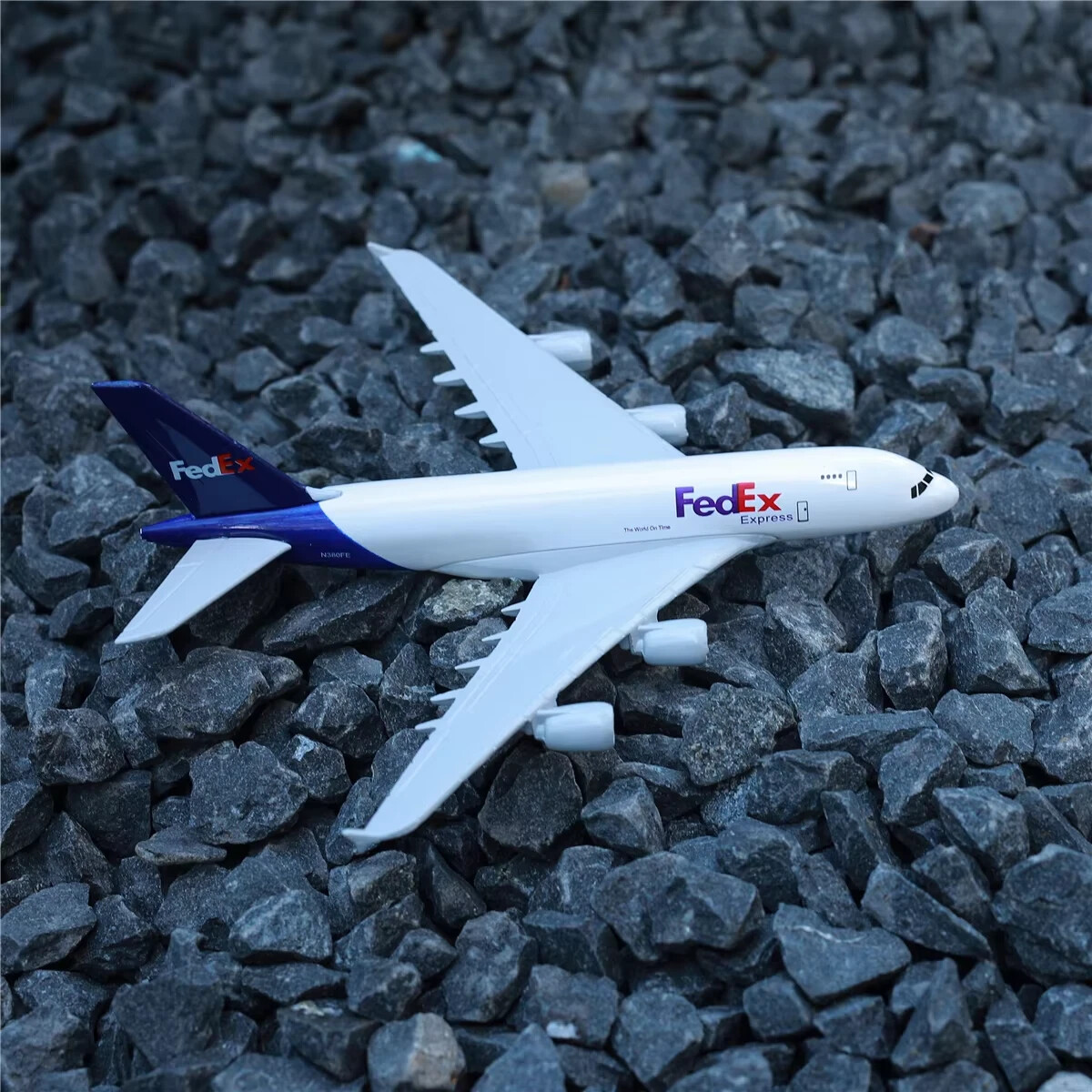 FedEx航空エアバスA380■1/400スケールダイキャスト新品 FedEx航空エアバスA380□1/400スケールダイキャスト新品 - メルカリ