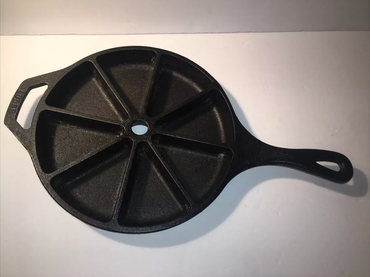 VTG Lodge CAST Iron WEDGE Triangle CORN Bread PAN 9” Skillet Mold USA 8CB  Flat