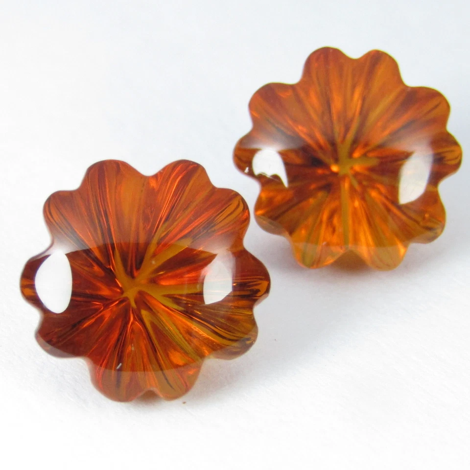 Hermoso par a juego con forma de flor tallada citrino natural Madiera de 10,60 quilates Foto 2 de 4