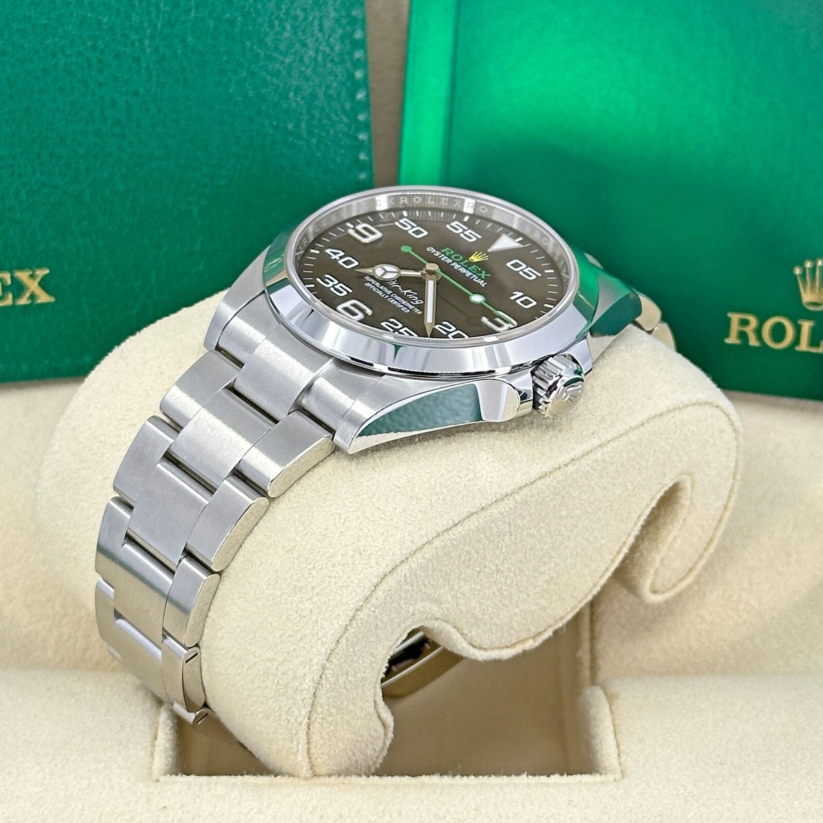 N i k o nＤ7200 126900] Welcoming the new Air-King to the collection. : r/rolex