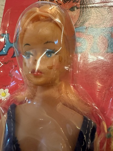 Lot of 5 Monique 80s Fashion Queen Dolls in Original Packaging - Picture 4 of 12