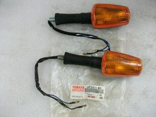 ¡NUEVO! OEM! 2 señales de giro delanteras Yamaha FZ750 FZ700 FZ1000 TDM850 1LJ-83310-20