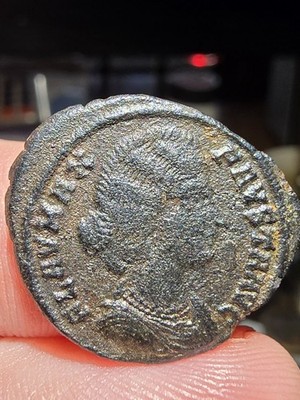 Fausta Austusta Æ Follis - Spes