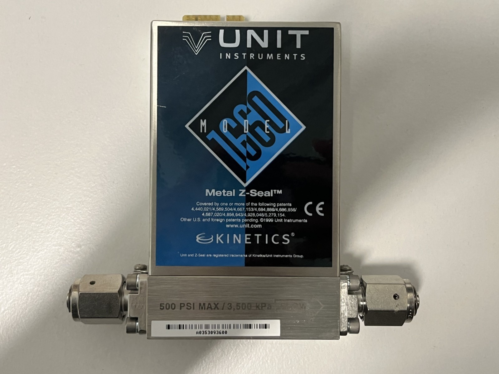 Unit Instruments Model 1660 Mass Flow Controller