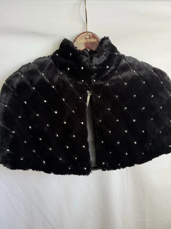 Bebe Quilted Faux Fur Cape – One Size – New with Tags - Image 2 of 4