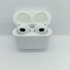 Apple Airpods 3. Generation -- Ladecase 2022 (191,00) - Defekt