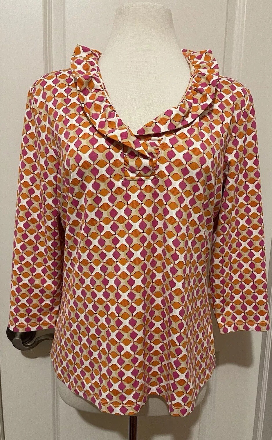 J McLaughlin Multi Color Printed  3/4 Sleeves Top… - image 1
