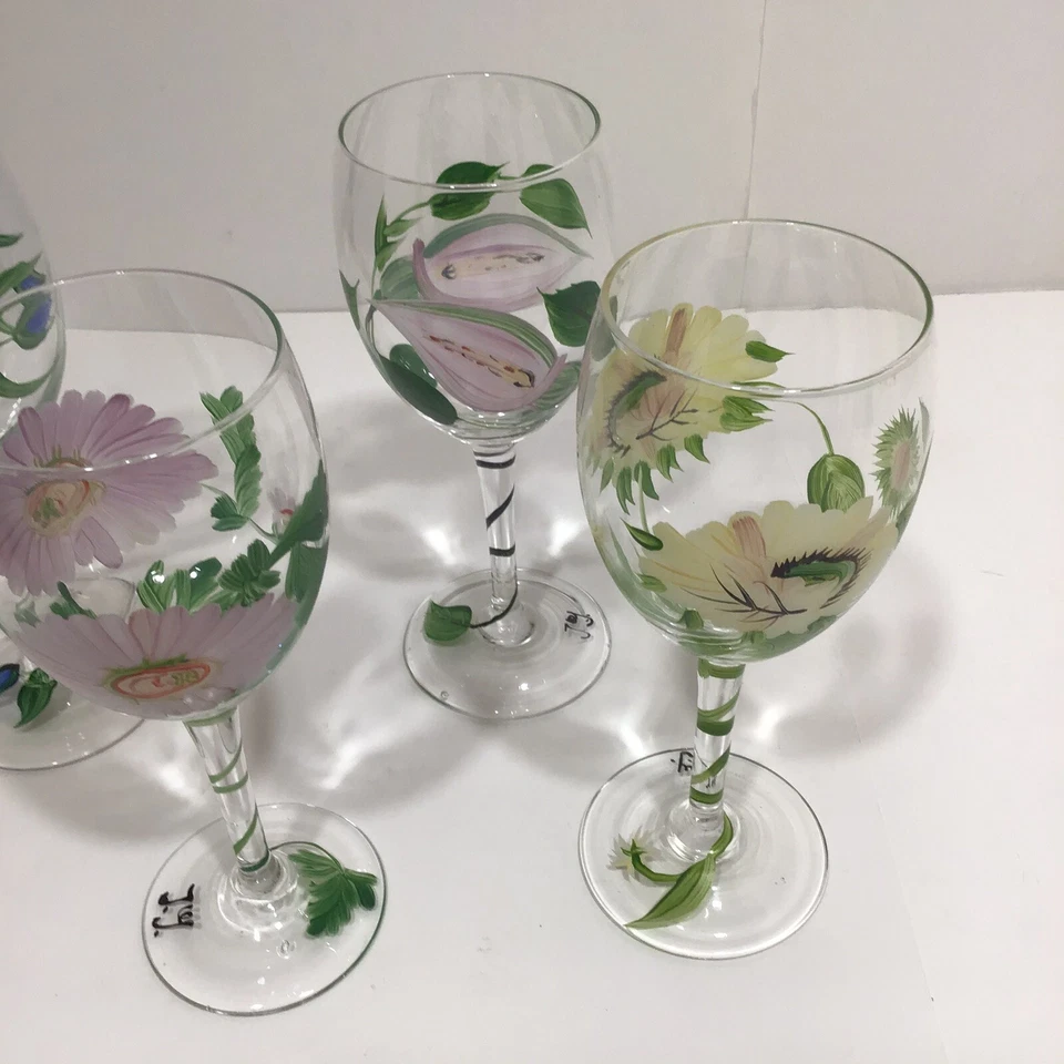 Vajilla de vino floral de cristal pintada a mano Royal Danube 4 Rumania Foto 3 de 4