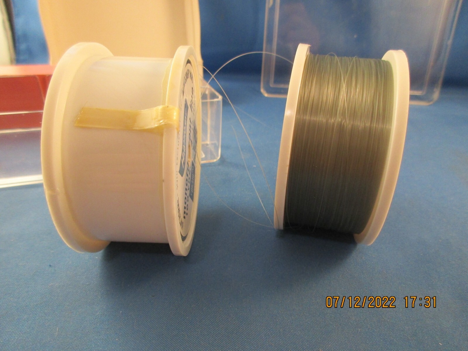 2 Wards Hawthorne Empty Spools Hard White Plastic Fishing Line w/case