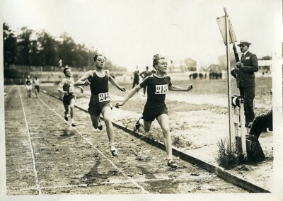 Photo Ancienne Course Athlétisme Porte Dorée Kilomètre Challenge - Tirage Argentin 1925