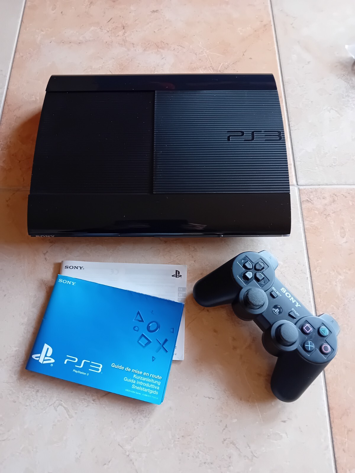 Playstation 3 ps3 mit 6 Spielen, 1 Controller, Kabel, voll