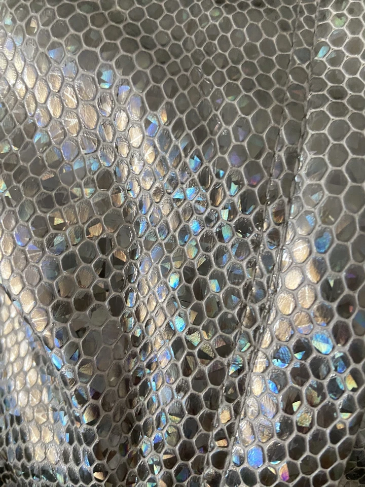 Hype Schulrucksack Rucksack Silber Schuppen Muster gebraucht - Bild 2 von 4