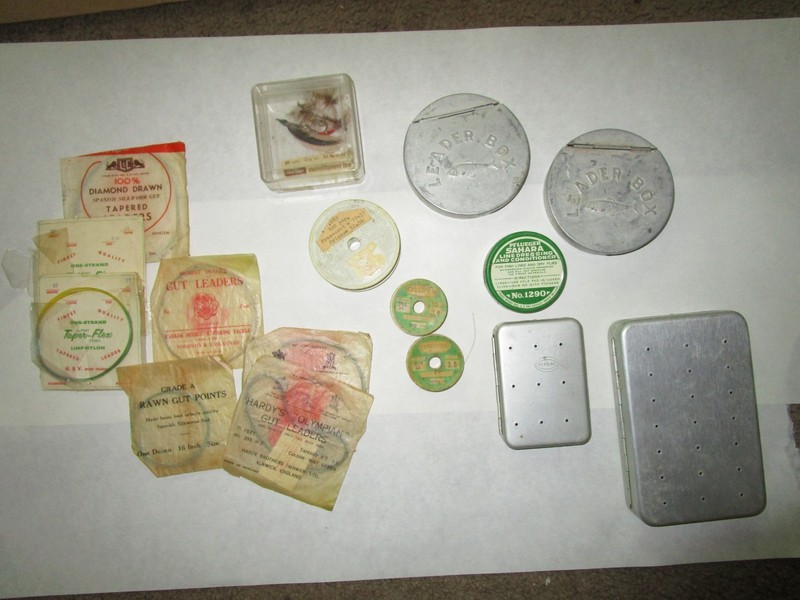 vintage fly fishing flies , lot.. PERRINE fly box #96 and #66.. , Leader box ++