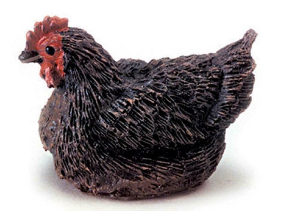 Dolls House Sitting Hen Miniature Outdoor Bird Chicken Animal Garden Accessory