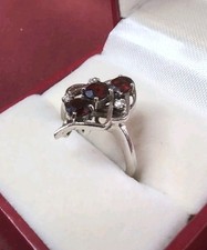 Beautiful Garnet  CZ 925 Sterling Silver Ring Size 6.75
