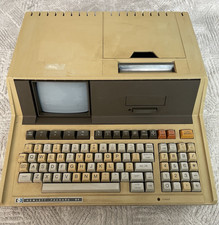 Vintage HP Hewlett Packard 85 HP85A Computer Powers On And Types