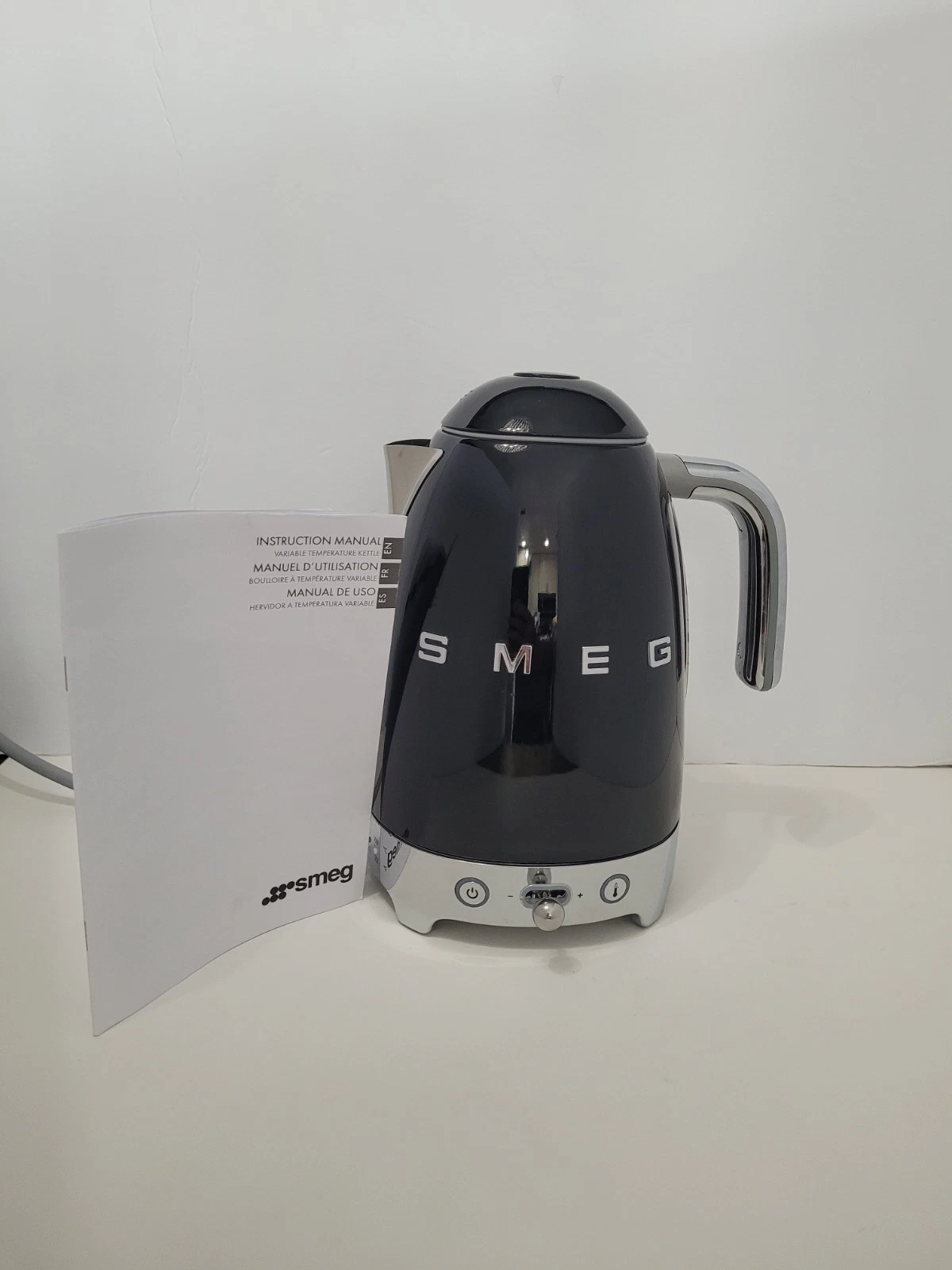 USED - SMEG KLF04BLUS 7 Cup Stainless Steel Variable Temperature Electric Kettle