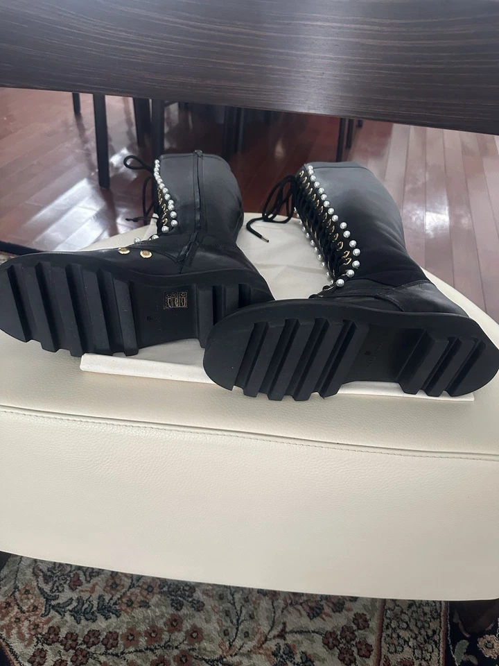 Botas hasta la rodilla Altuzarra Cosmo negras de cuero adornado con perlas sintéticas. Talla US 9.5/10 Foto 4 de 4