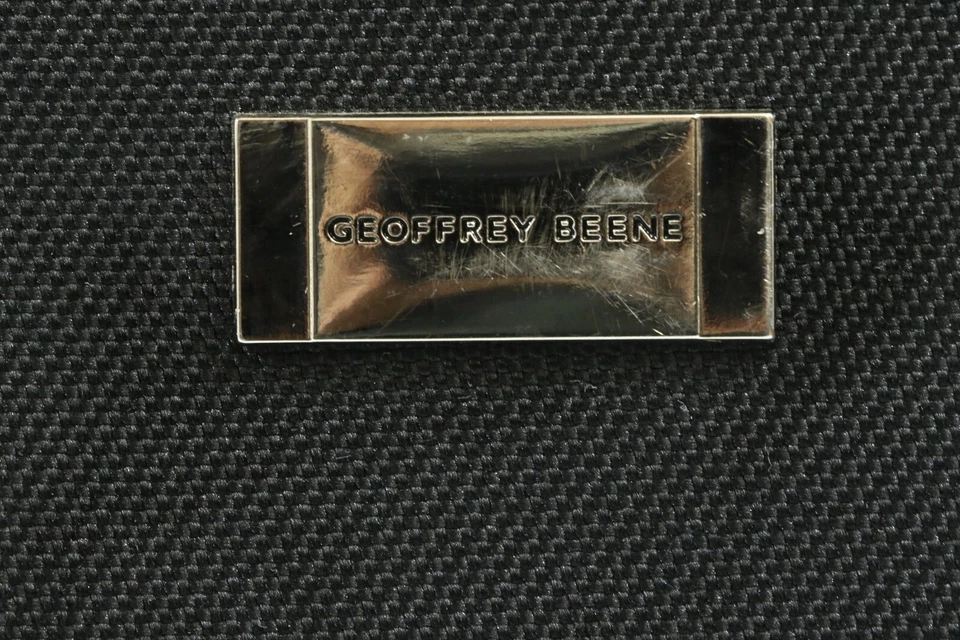 GEOFFREY BEENE Portador de Ropa Rodante NEGRO Nuevo Nunca Usado Envío Rápido Gratis Foto 2 de 4