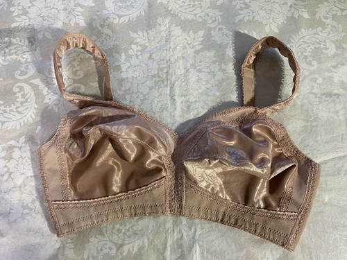 Playtex 4693 kabelloser BH 18 Stunden ultimativer Schulterkomfort Gr. 36C Toffee