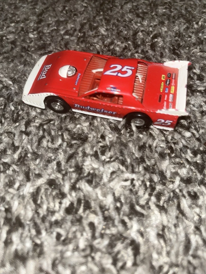 Ken Schrader Budweiser Bud  # 25 Dirt Track Superstars Action 1:64 - Image 3 of 4