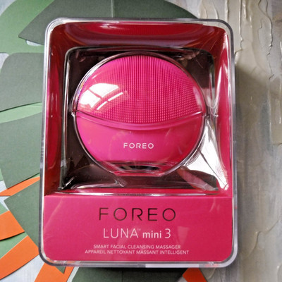 FOREO Luna mimi 3 Smart Facial Cleansing Massager Fuchsia Sealed