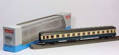 PIKO 59628 Schnellzugwagen Abteilwagen Bm232 2. Kl. DB Ep. IV, Neuwertig! OVP!