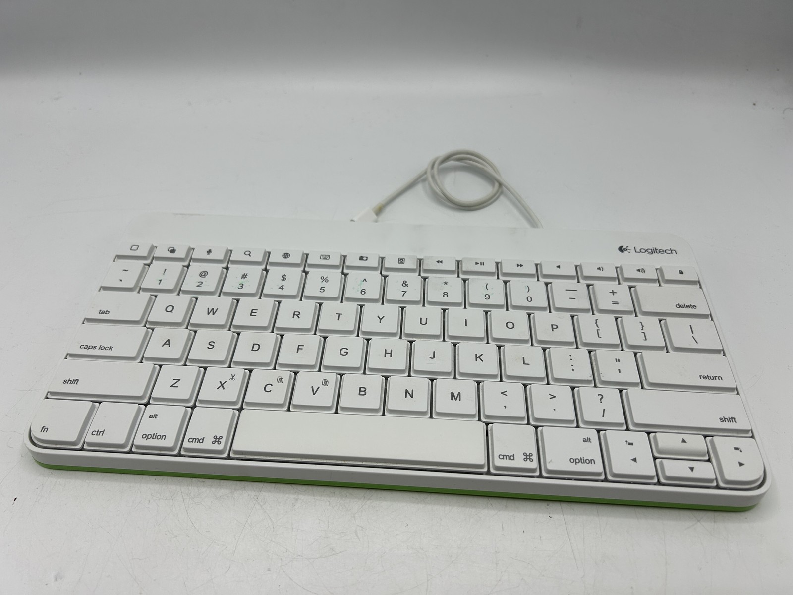 Logitech Wired Keyboard Y-B0006 For iPad/iPhone Lightning Co