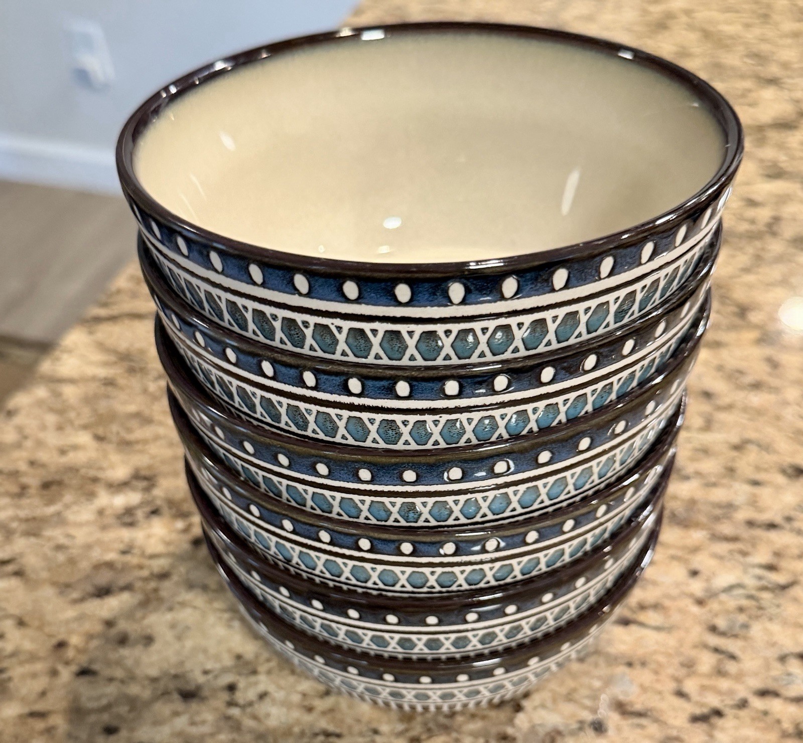 Of 6 - 6&rdquo; Diameter Blue Brown