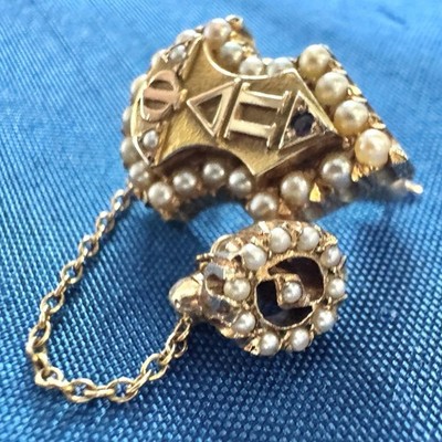 Vintage 10K Phi Delta Pi Seed Pearl Frat Sorority Pin Brooch Amethyst 5.19g 1955
