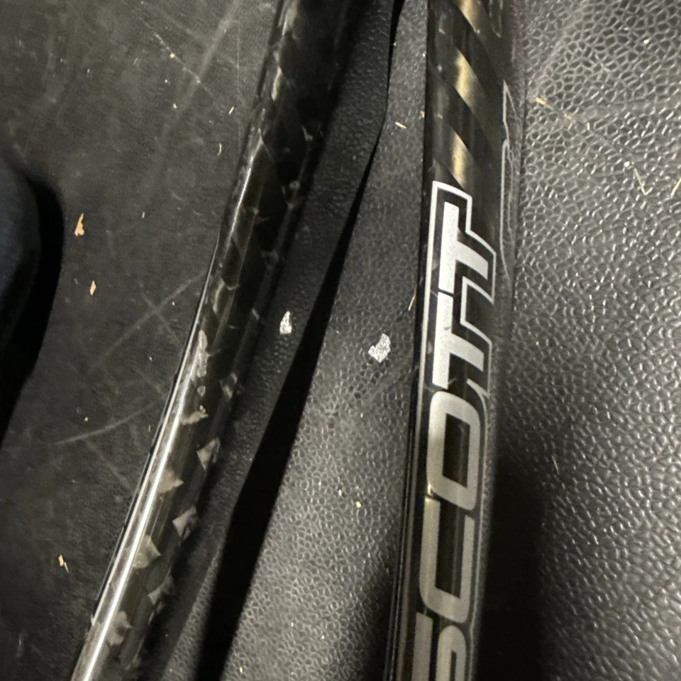 Scott CR1 Full Carbon 700C Road Fork, 1 1/8'' Straight Carbon Steerer-10'' Long - Image 3 of 4