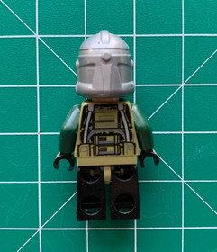 LEGO Star Wars Minifigure Clone Commander Gree (Gray Line on Legs) sw0528 75043