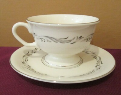 PICKARD WINDSOR CUP & SAUCER 2 1/2''   -0512J