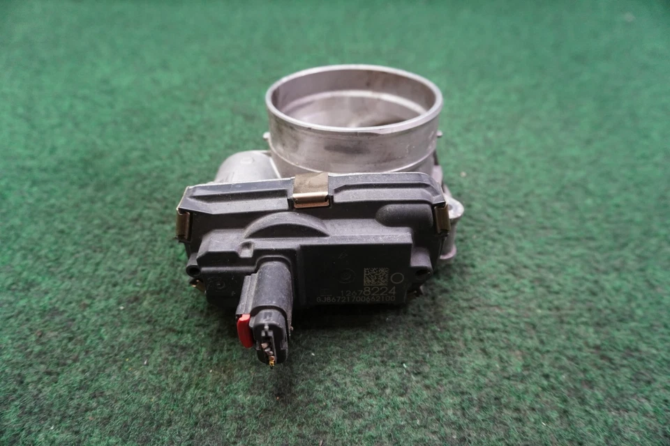 2015 16 17 18 19 Chevrolet Suburban 5.3L corpo do acelerador 12678224 fabricante de equipamento original - Imagem 2 de 4