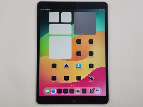 Apple iPad Air (3rd Gen.) (A2152) 256GB (Wi-Fi Only) 10.5" - SMALL ISSUE - J6829