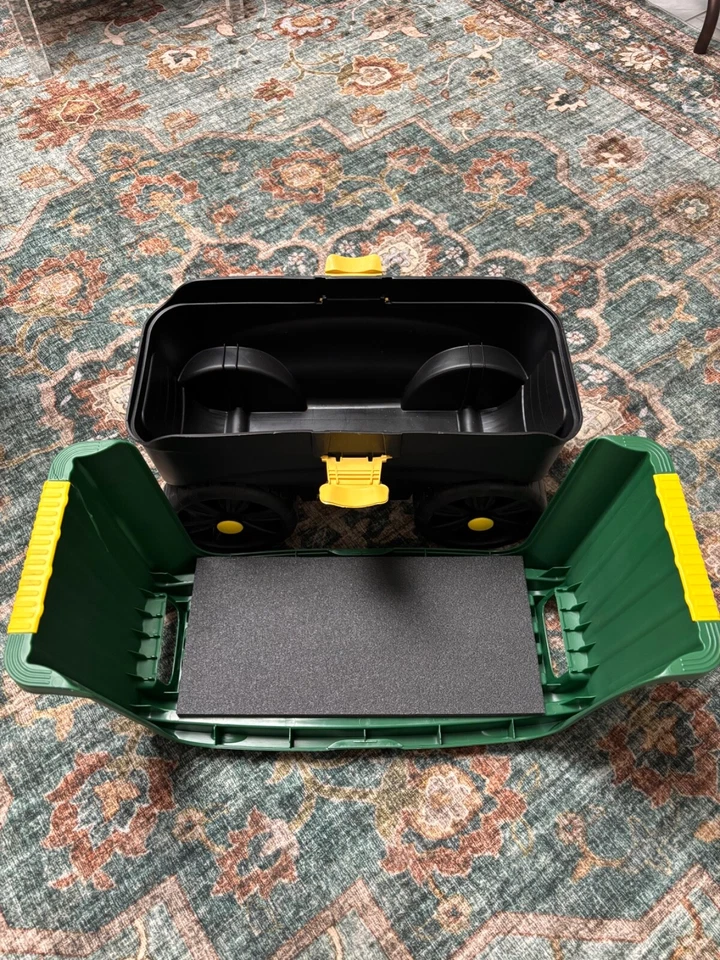 Banqueta de jardim 4 em 1 multiuso scooter carrinho rolante caixa de armazenamento e assento nova na caixa - Imagem 3 de 4