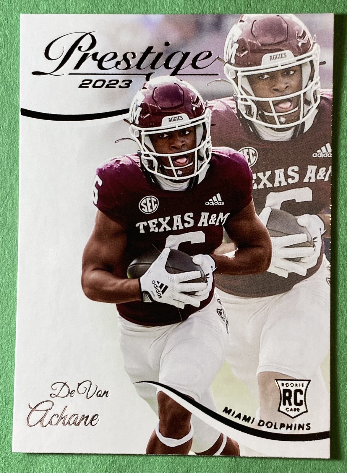2023 Panini Prestige De’Von Achane RC #328 Miami Dolphins/Texas A&M Rookie Card