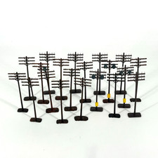 Lot of 20 Unbranded 4" Brown Telephone Utility Poles - HO Scale