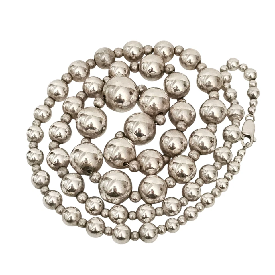 Vintage Necklace Sterling Silver  Graduated Bead Polished  30" - Image 4 of 4