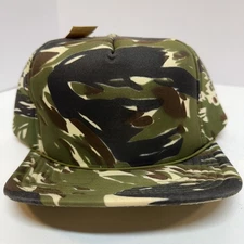 "Vintage 80s/90s Deadstock Camouflage Snapback Hat Tiger stripe Pattern. NWT.