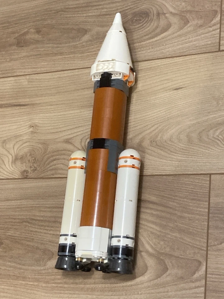 LEGO City 60228 La fusée Spatiale Géante Mars Mission Lunar Mission - Photo 2/4