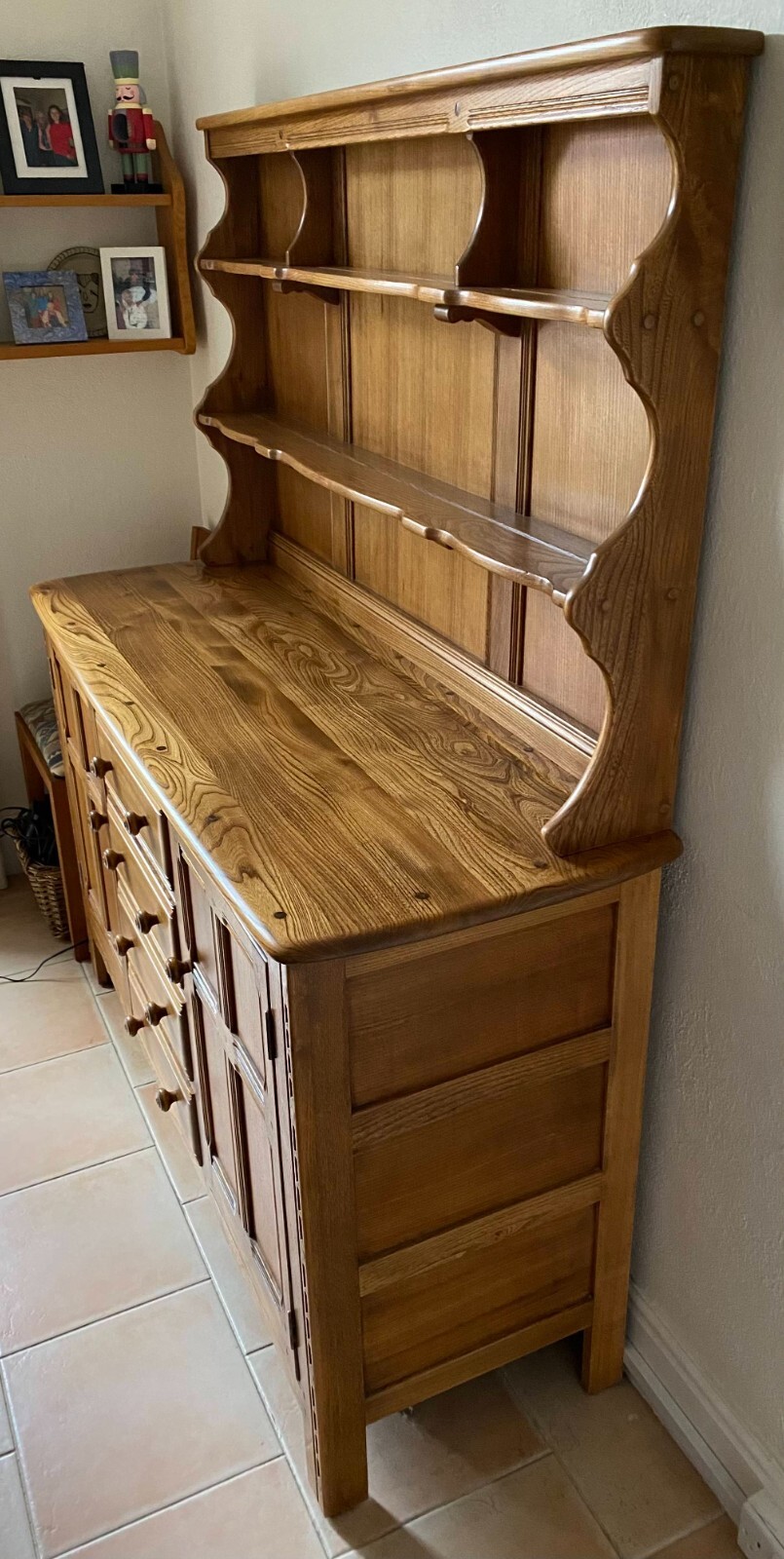 Ercol Welsh Dresser 4 Drawers 2 Cupboards Shelving Golden Dawn Finish