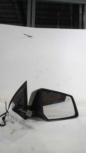 Used Right Door Mirror fits: 2015 Gmc Acadia Power manual folding w/turn signal