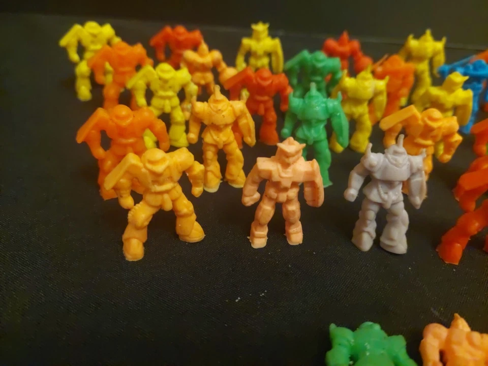 Gundam Mini Robot Action 42 Figures Vending Lot Vintage MIMP Muscle Men Neon 80s - Image 3 of 4