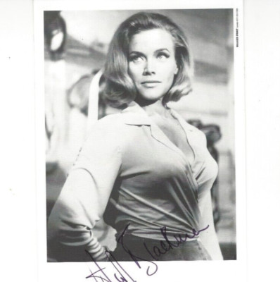 HONOR BLACKMAN 6x4 photo SIGNED  THE AVENGERS, Goldfinger coa