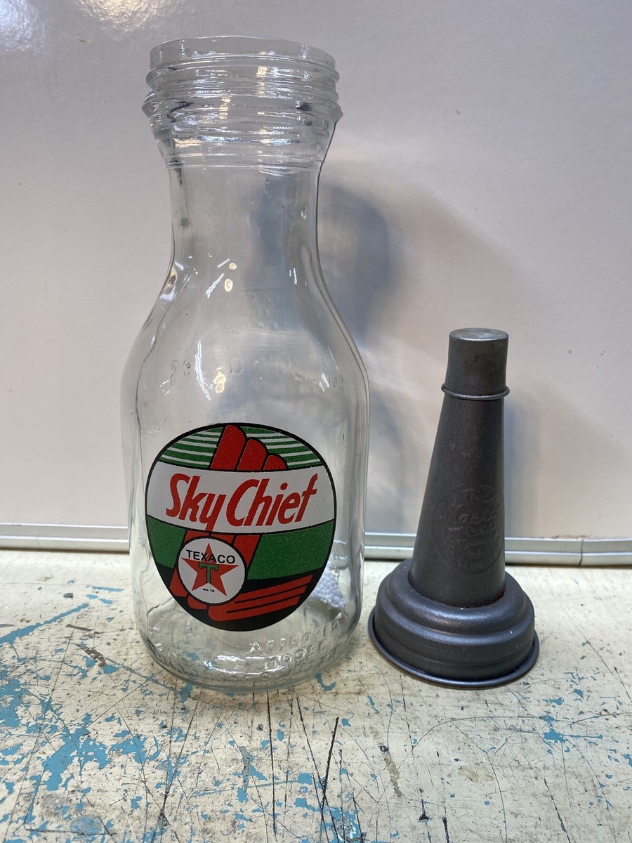 Texaco Sky Chief Motor Oil Bottle Spout Cap Glass 1 Qt Texaco Sky Chief Motor Oil Bottle Spout Cap Glass 1 Qt