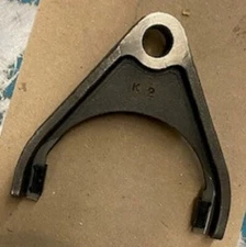 1386 596 011 - SHIFT FORK ***NEW***