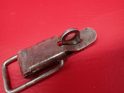 Vintage KENNEDY All Metal Toolbox ORIGNAL Center Latch for Padlock - Picture 8 of 12