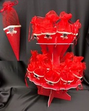 BOMBONIERA SET 24 SACCHETTI CONO ROSSO TOCCO CON CESTO ALZATA PORTA CONI LAUREA 